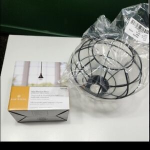 New Portfolio Pendant Light. Includes fitter and sconce